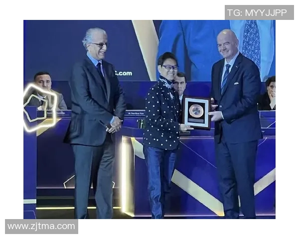 足球界哀悼传奇人物足球明星去世引发全球球迷悲痛