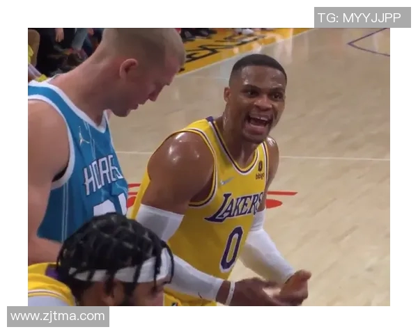 热火与湖人激战正酣文字直播全程回顾与精彩瞬间分析